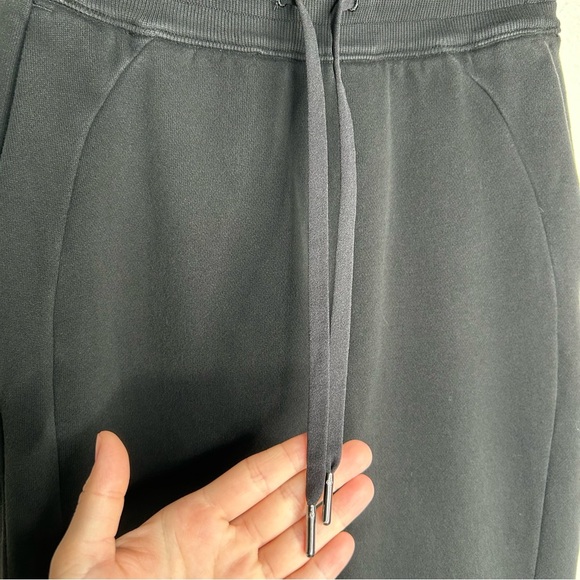 Lululemon Scuba High-Rise Jogger 7/8 Length Black 2 - Picture 3 of 12
